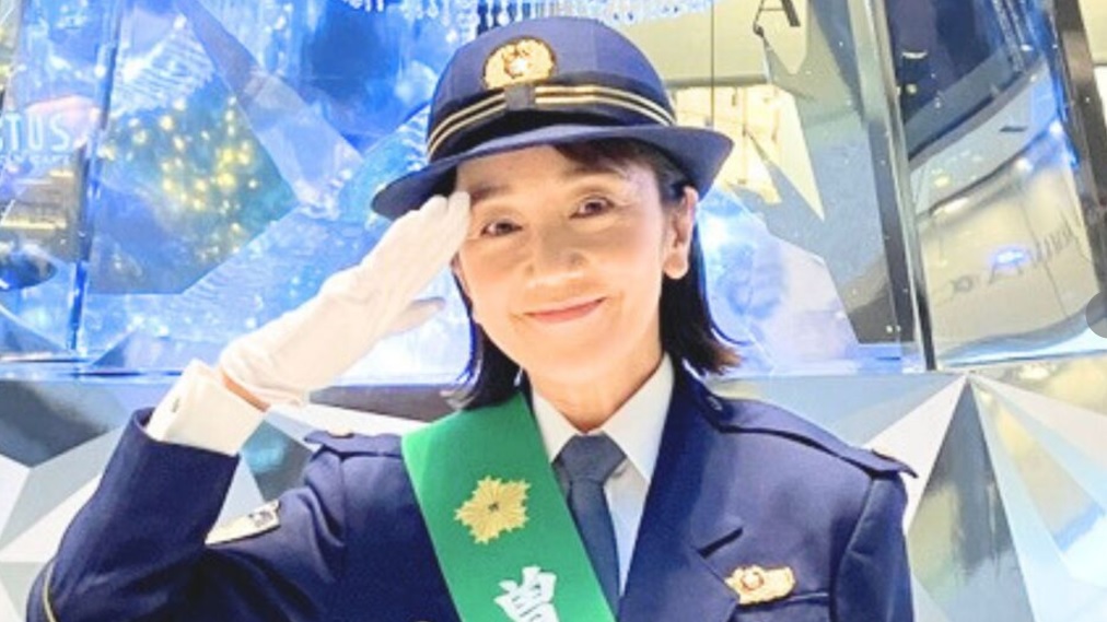 『闇バイト撲滅』女性警察官姿の西田ひかるさん「息子もバイトをする年齢になった」迫真演技で犯罪防止訴え