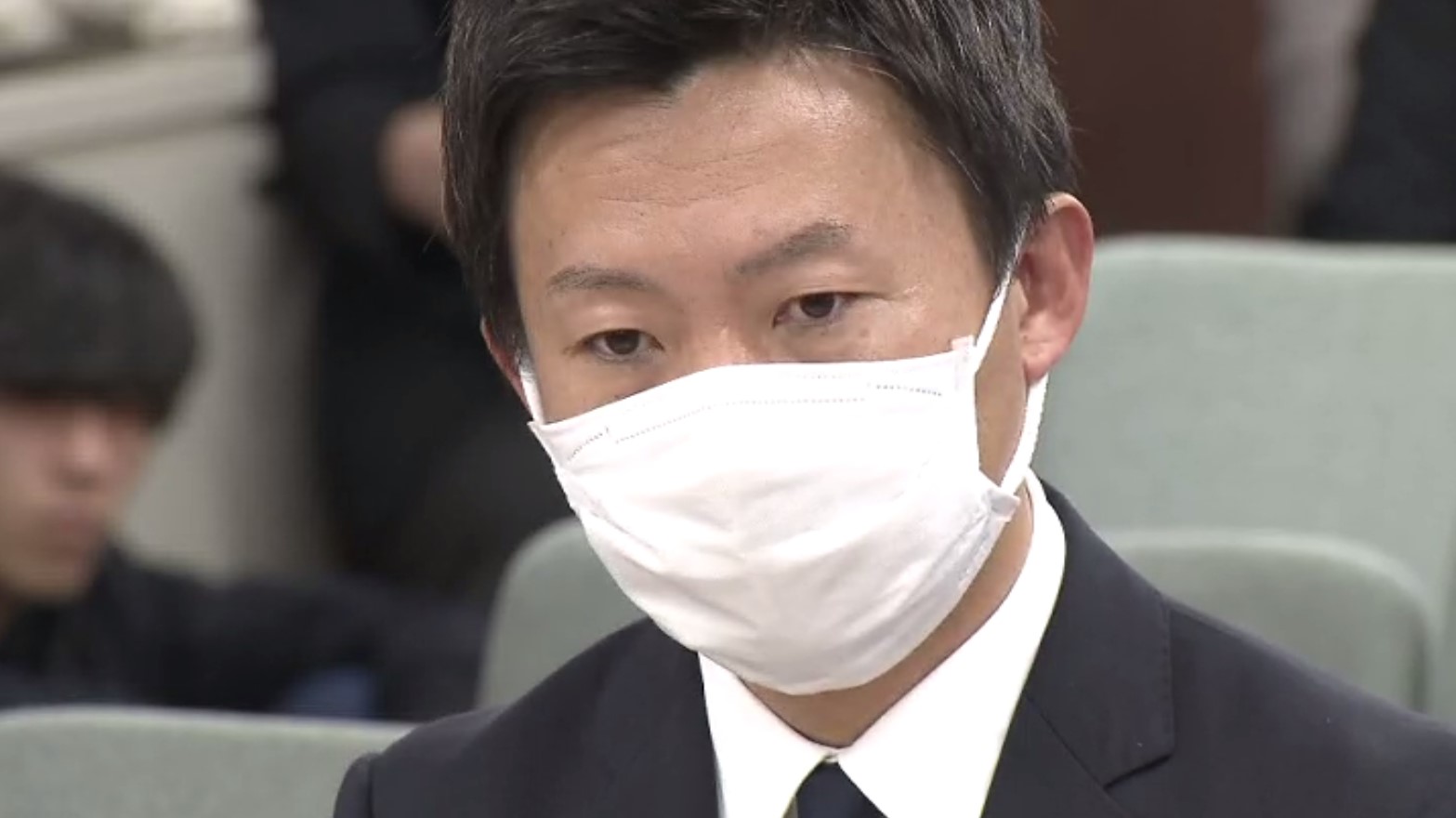 「不正に政務活動費を引き出し」尼崎市の光本市議　百条委がまとめた「辞職求める報告書」が議会で承認　光本市議の辞職も許可