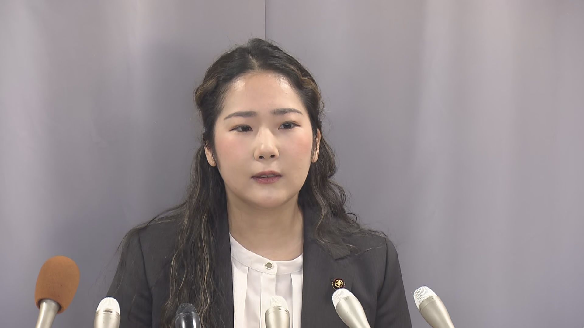 知事選巡り「兵庫県警内部では（斎藤知事以外の）特定候補応援するよう通達」とSNSに投稿　県警に削除求められるも応じず「辞職勧告決議」受けた姫路市議が議員辞職を否定　SNS投稿は「身元のはっきりした方からのお話で信憑性があると判断した」主張