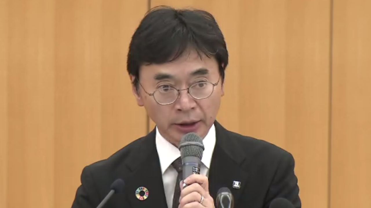 大阪メトロが会見で謝罪　万博会場に向かう中央線で送電線トラブルで一時全線運転見合わせ　万博来場者が会場で一夜過ごす事態に　原因は送電線の「延焼防止シート」に「鉄粉や水分」でショートか