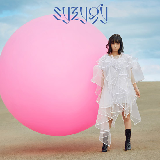 1st EP「syzygy」NOW ON SALE