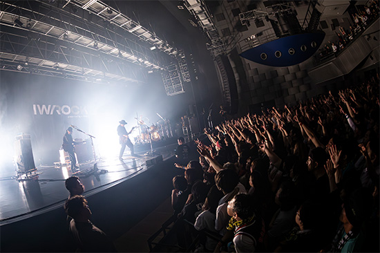 「IWA ROCK」