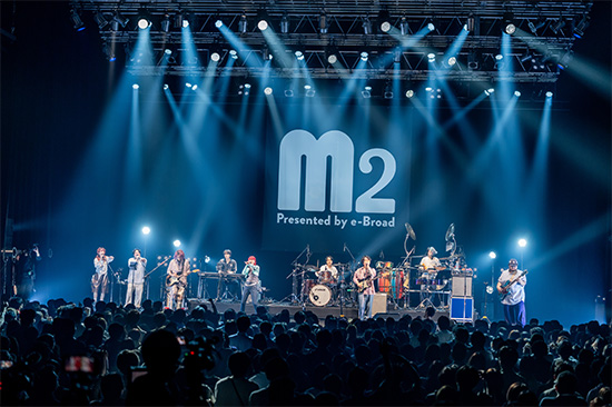 「M2」