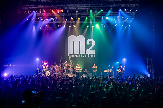 「M2」
