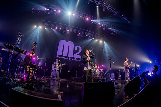 「M2」