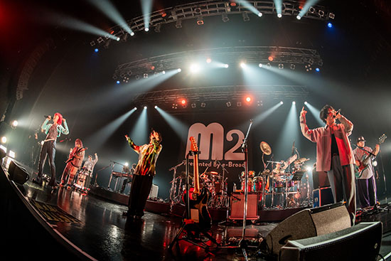 「M2」