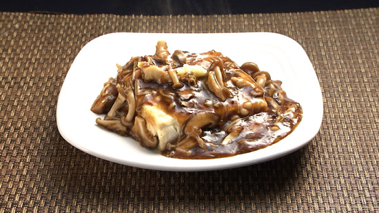 焼き豆腐とキノコあんかけ