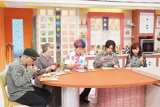 兵動大樹（矢野・兵動）、 西川ヘレン、ハイヒールモモコ、かつみ、さゆり、重岡大毅（ジャニーズＷＥＳＴ）