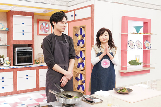 ハイヒールモモコ