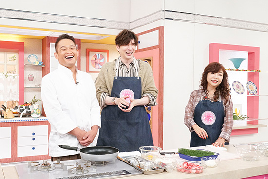ラ・ルッチョラ 鈴木浩治、ハイヒールモモコ、城田優