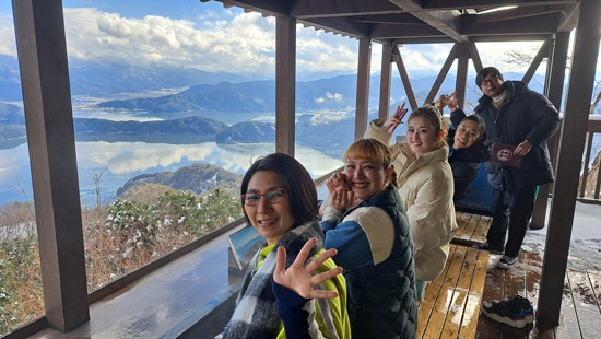 おいでやす小田、岡村隆史(ナインティナイン)、ゆうちゃみ、丸山桂里奈、くわばたりえ(クワバタオハラ)