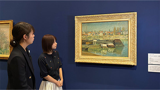 『ゴッホの跳ね橋と印象派の画家たち』