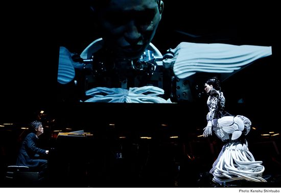 渋谷慶一郎 アンドロイド・オペラ「MIRROR」 &mdash;Deconstruction and Rebirth&mdash;解体と再生&mdash;