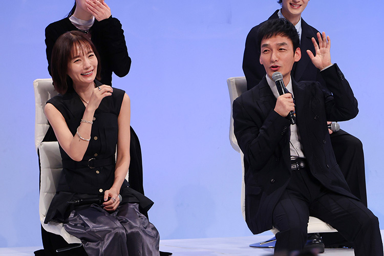 中村ゆり、草彅剛