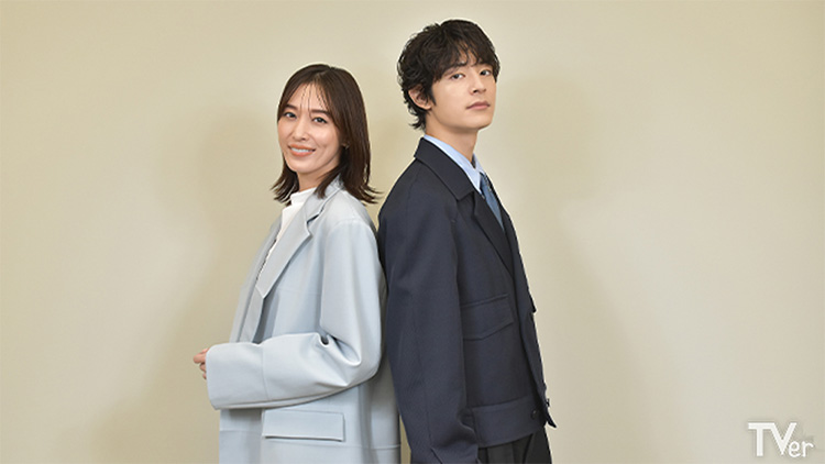 月城かなと、塩野瑛久