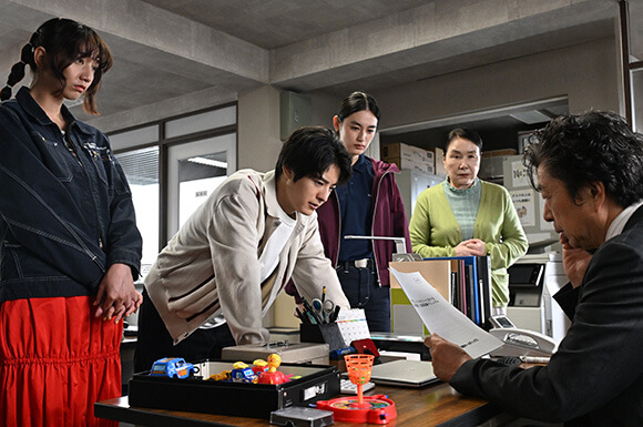 長井短、塩野瑛久、八木莉可子、大島蓉子、中村雅俊