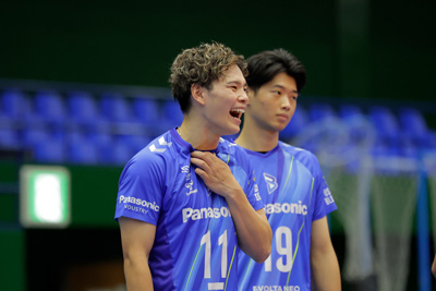西田有志選手（大阪ブルテオン）、西川馨太郎選手（大阪ブルテオン）