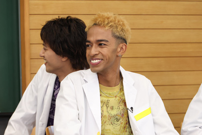 草間リチャード敬太