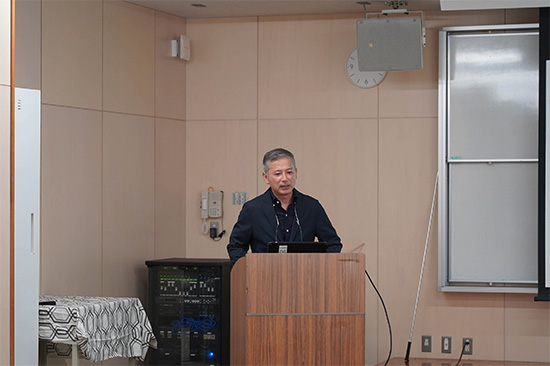 豊田アナウンサー  尼崎市立難波の梅小学校