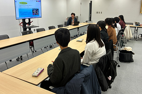 近畿大学オープンカンパニー・舞台芸術や創作評論を学ぶ大学生が来社