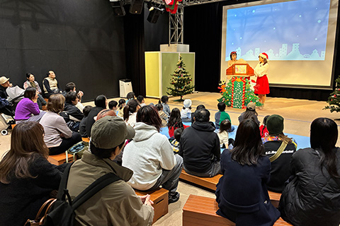 キッズプラザ大阪・「関西テレビアナウンサーによる・かみしばいのじかん～メリークリスマス！～」