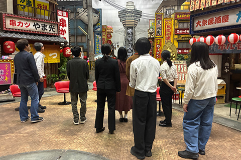 近畿大学オープンカンパニー・舞台芸術や創作評論を学ぶ大学生が来社