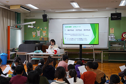 アナウンサーの仕事、伝えるための話し方って？