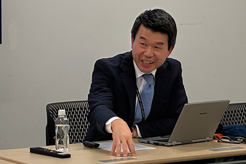 立命館大学産業社会学部の学生が来社・SNSが変えた選挙報道について議論