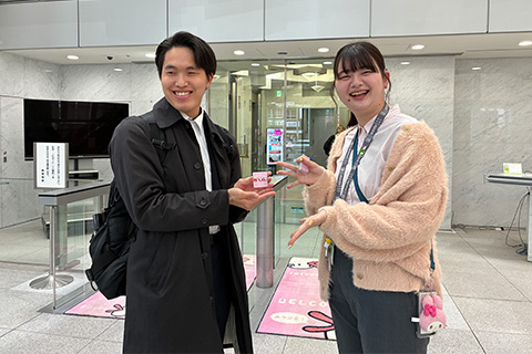 “いじめ反対”の意思を示す「ピンクシャツデー」社内イベントや社屋ライトアップを実施！