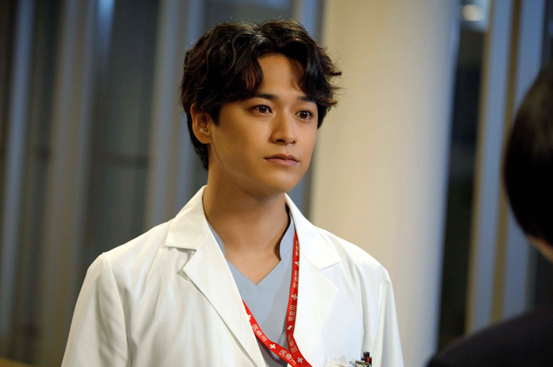 顔のない患者-救うか、裁くか-