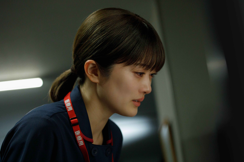 顔のない患者-救うか、裁くか-