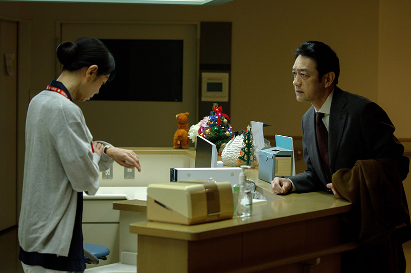 顔のない患者-救うか、裁くか-