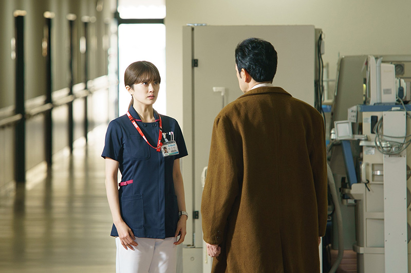 顔のない患者-救うか、裁くか-