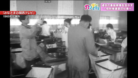 ニュースでは撮影したフィルムを素早く現像していた