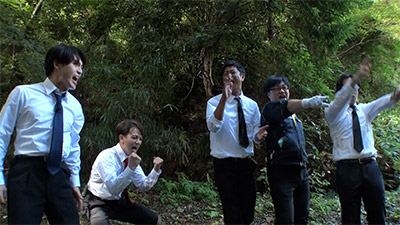 尾形軍団:尾形貴弘(パンサー)ほか