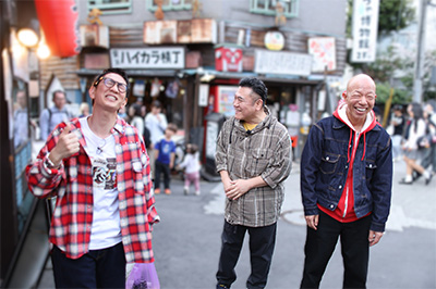 小峠英二（バイきんぐ）、アンタッチャブル（柴田英嗣、山崎弘也）