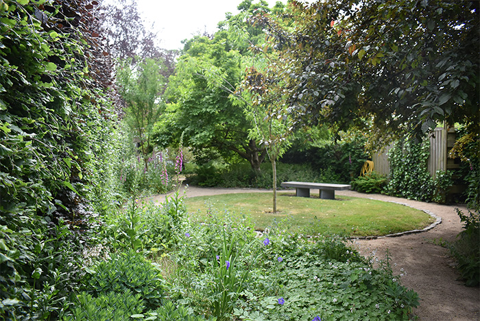 ゴッホの自宅の庭跡