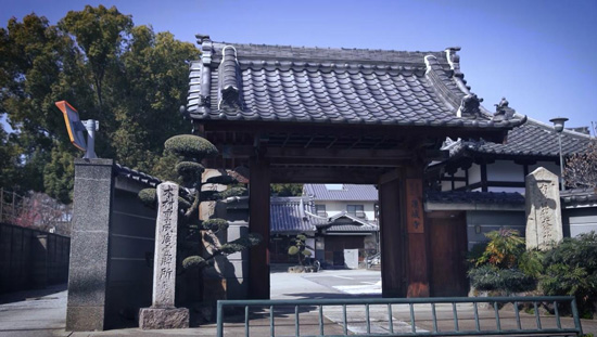 蓮城寺と木村重成の墓