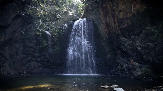 雨乞い祈願の滝