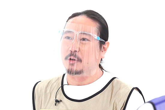 笑い飯西田