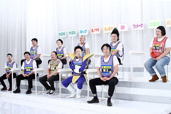 ウエストランド・井口、ウエストランド・河本、笑い飯・西田、R藤本、フルーツポンチ・村上 後列左から)レインボー・ジャンボたかお、レインボー・池田、今井らいぱち、ミサイルマン・岩部、紅しょうが・熊元プロレス
