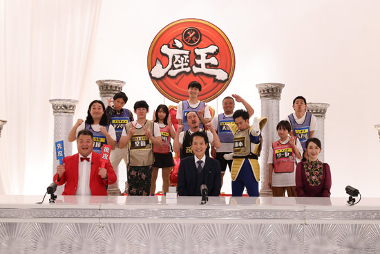 スカチャン ヤジマリー。にゃんこスター アンゴラ村長、カベポスター 永見、セルライトスパ 大須賀、しずる KAƵMA 中段左から)かが屋 賀屋、ロングコートダディ 堂前、笑い飯 西田、R藤本、ラランド サーヤ 下段左から)ブラックマヨネーズ 小杉、千原ジュニア、竹上萌奈
